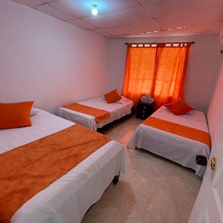 Apartamentos Chuchos Place Сан-Андрес Экстерьер фото