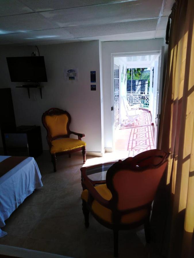Apartamentos Chuchos Place Сан-Андрес Экстерьер фото